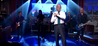Watch Letterman Get Emotional for Foo Fighters Performance