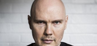 Billy Corgan Getting Creepy with Fans on Halloween